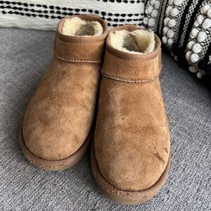 UGG Ultra Low Chestnut Color